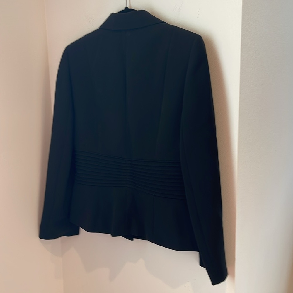 TAHARI Arthur S. Levine black blazer - Picture 7 of 7
